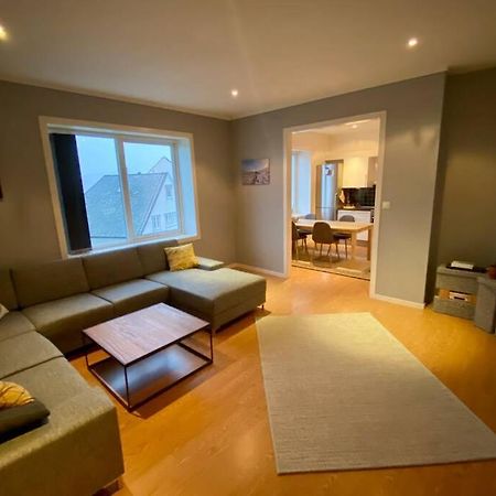 Nice And Central Apartment In Quiet Area Олесунн Экстерьер фото