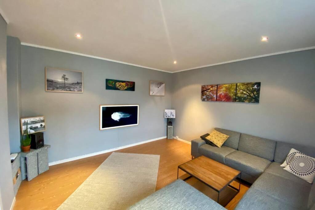 Nice And Central Apartment In Quiet Area Олесунн Экстерьер фото
